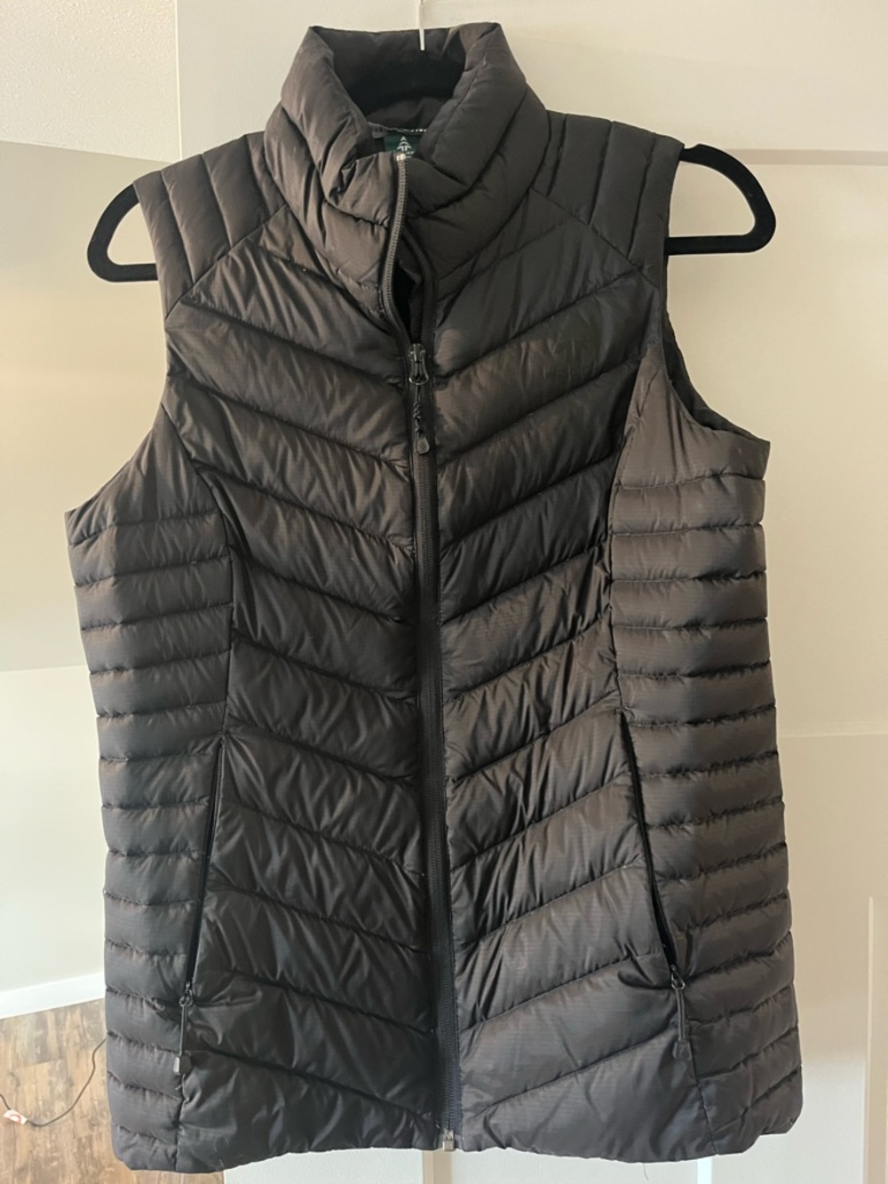 Woods Black Quilted Packable Down-Blend Vest - Women
